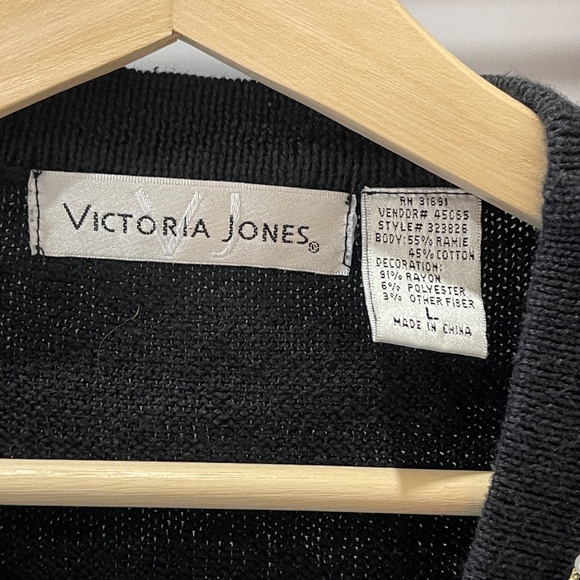 Poinsettias Black Sweater Christmas Vest Large Beaded Ugly Victoria Jones 90's - Picture 5 of 5